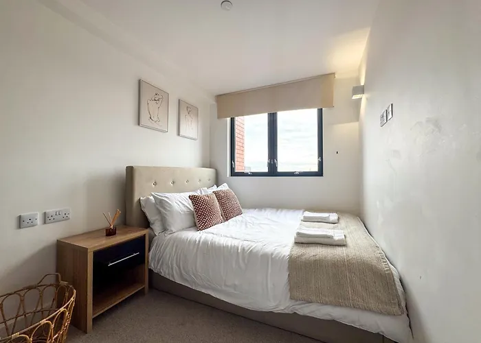 3Br Manchester Penthouse - Sky Garden & City Views